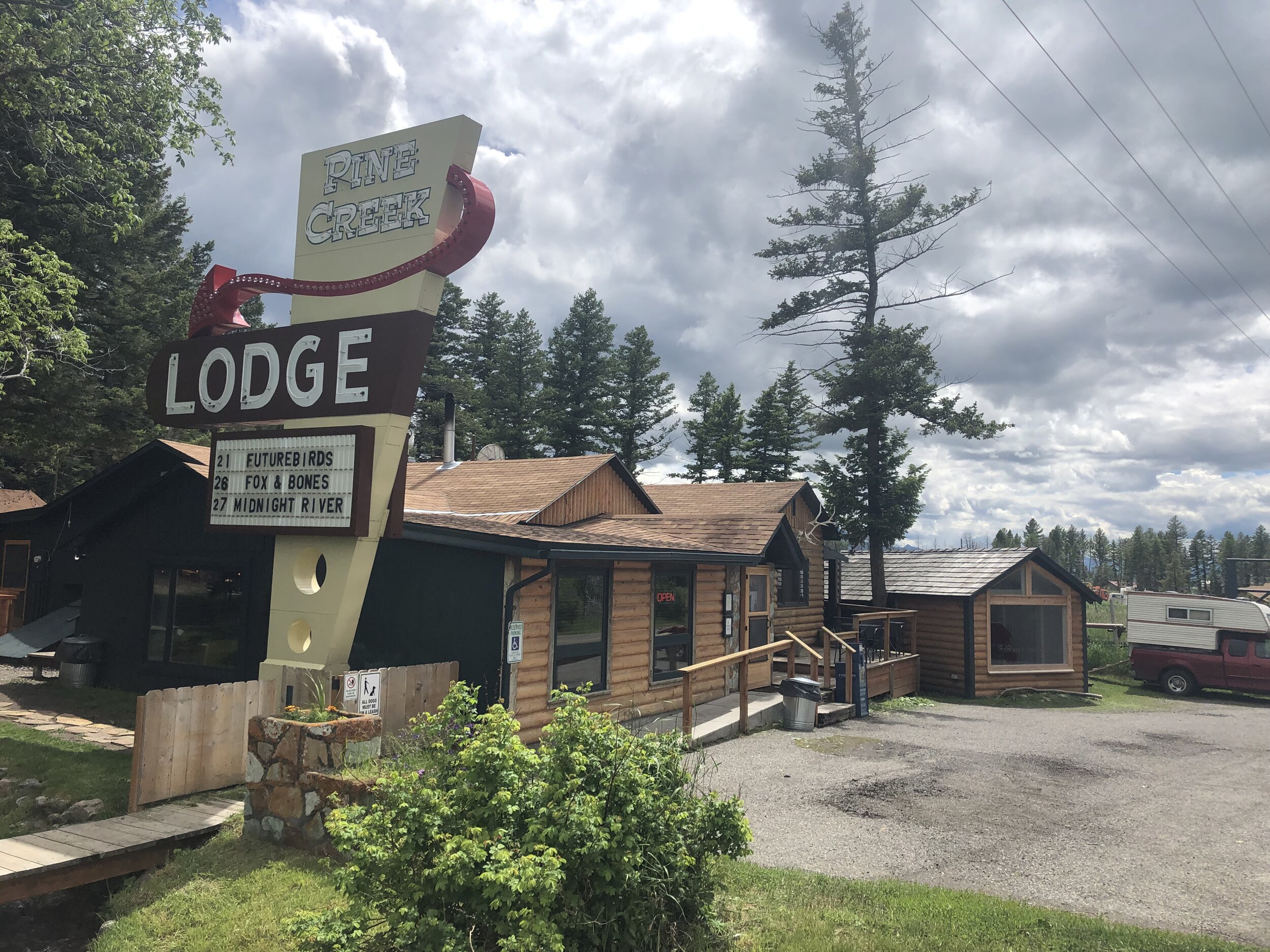 Pine Creek Lodge